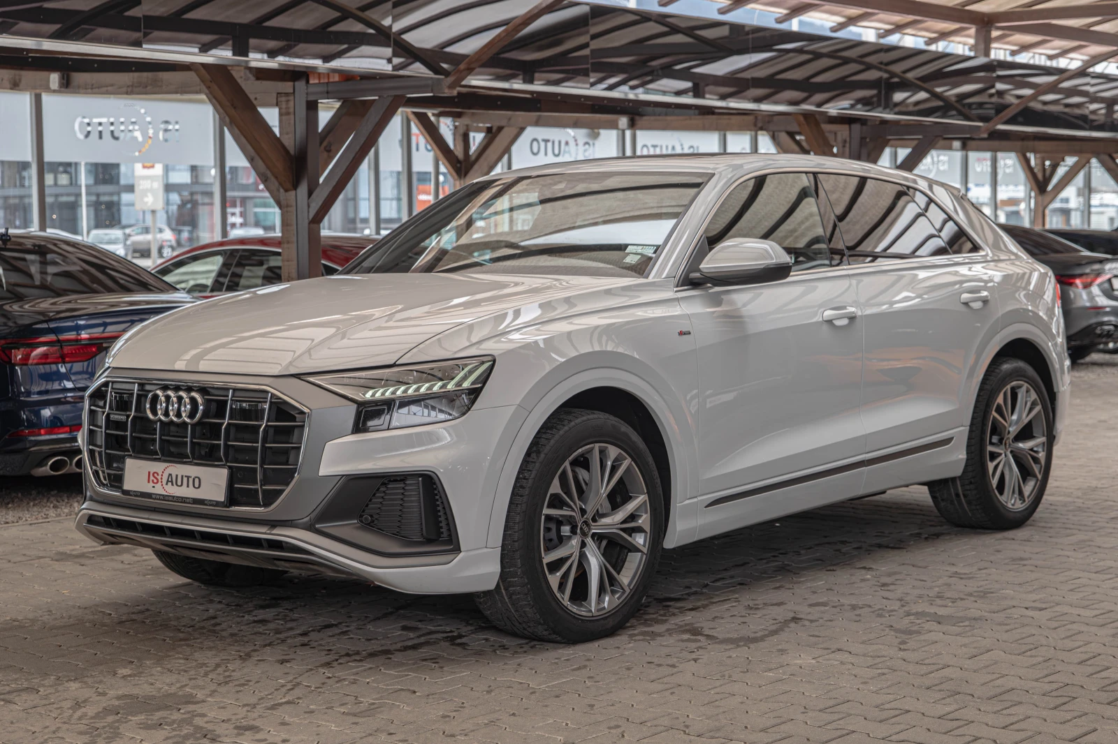 Audi Q8 50TDI/Sline/Virtual/Panorama/Side Assist/ - изображение 2