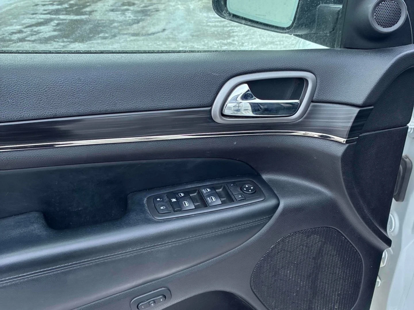 Jeep Grand cherokee Limited X* Keyless* Blind Spot* Камера* Пано* Подг, снимка 8 - Автомобили и джипове - 54021124