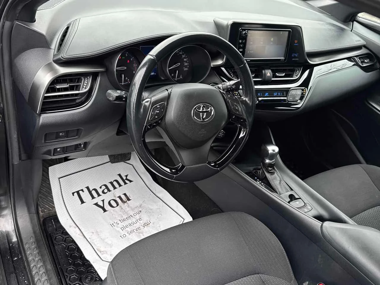 Toyota C-HR * XLE * ��� ����� * ���� �� ������ | Mobile.bg � ����������� 7