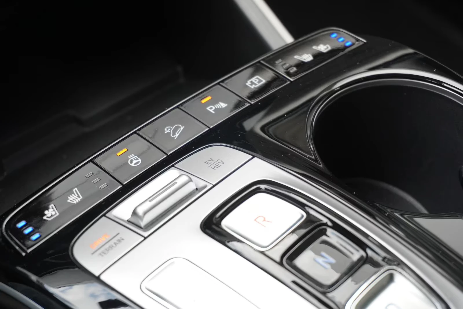 Hyundai Tucson 1.6PHEV/265HP/4X4/PRIME/КОЖА/ACC/NAVI/CAM/215h, снимка 13 - Автомобили и джипове - 54429593