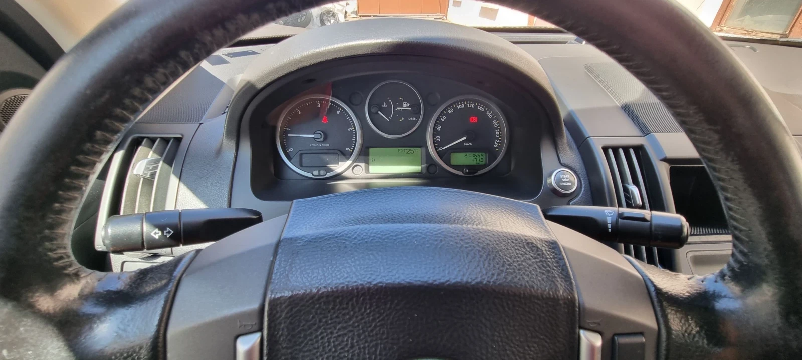 Land Rover Freelander 2.2 TD4 AWD, снимка 15 - Автомобили и джипове - 54732156