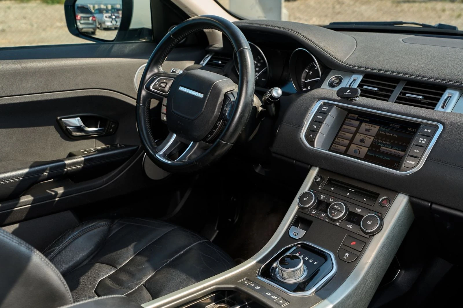 Land Rover Range Rover Evoque 2.0i 4x4, снимка 9 - Автомобили и джипове - 55065412