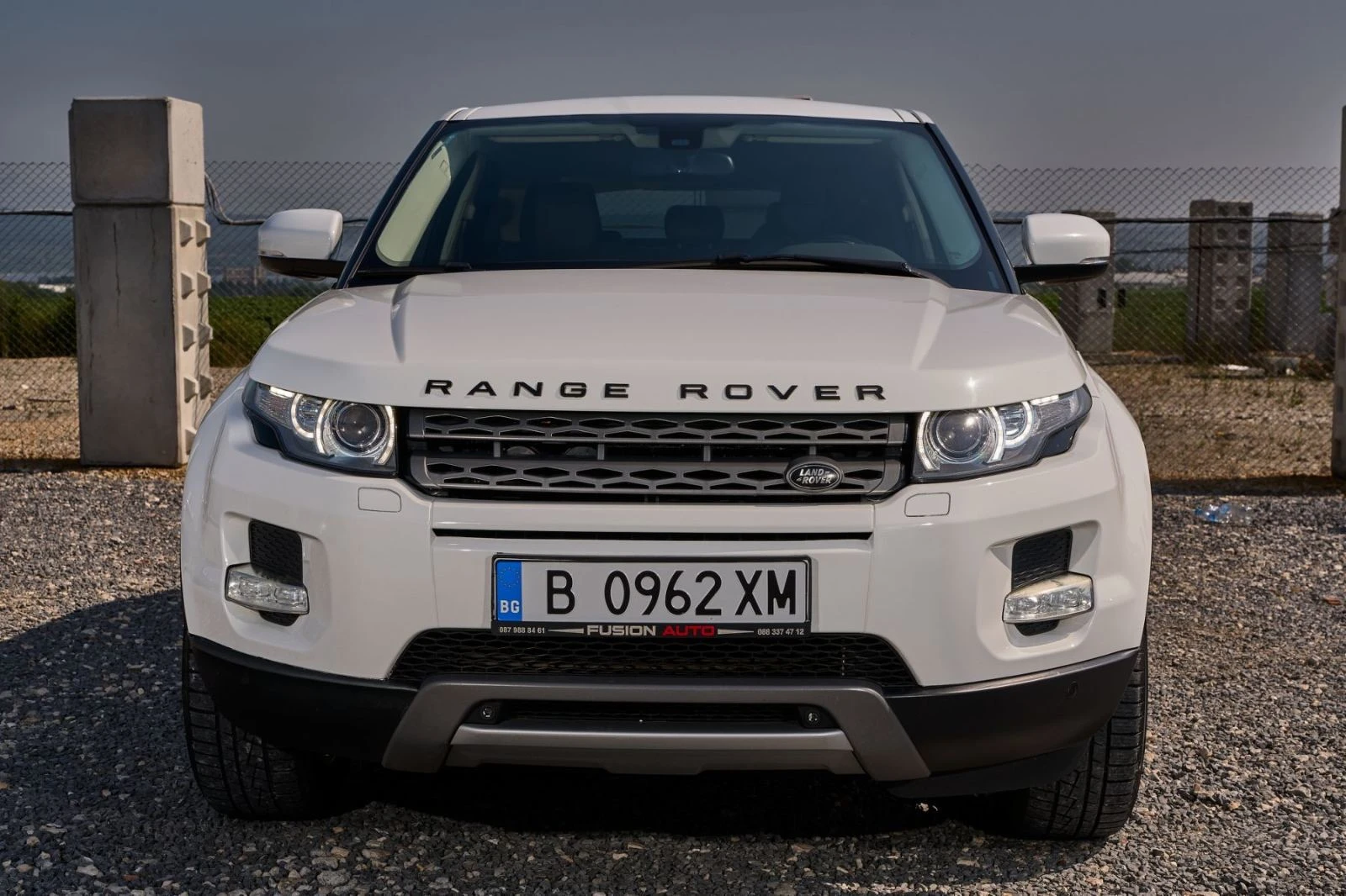 Land Rover Range Rover Evoque 2.0i 4x4, снимка 2 - Автомобили и джипове - 55065412