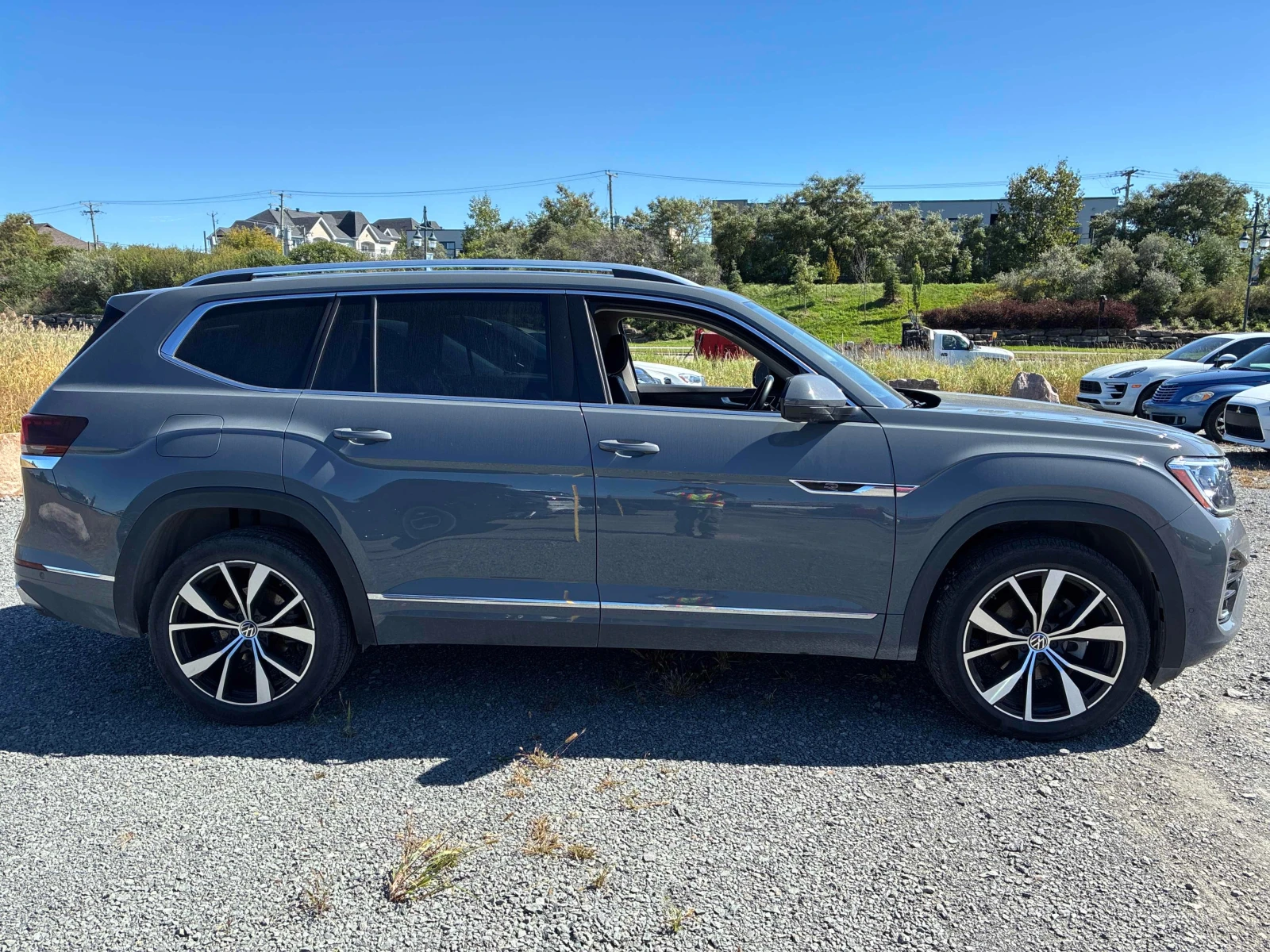 VW Atlas Execline | CARFAX | БЕЗ ИНЦИДЕНТИ , снимка 4 - Автомобили и джипове - 56140787