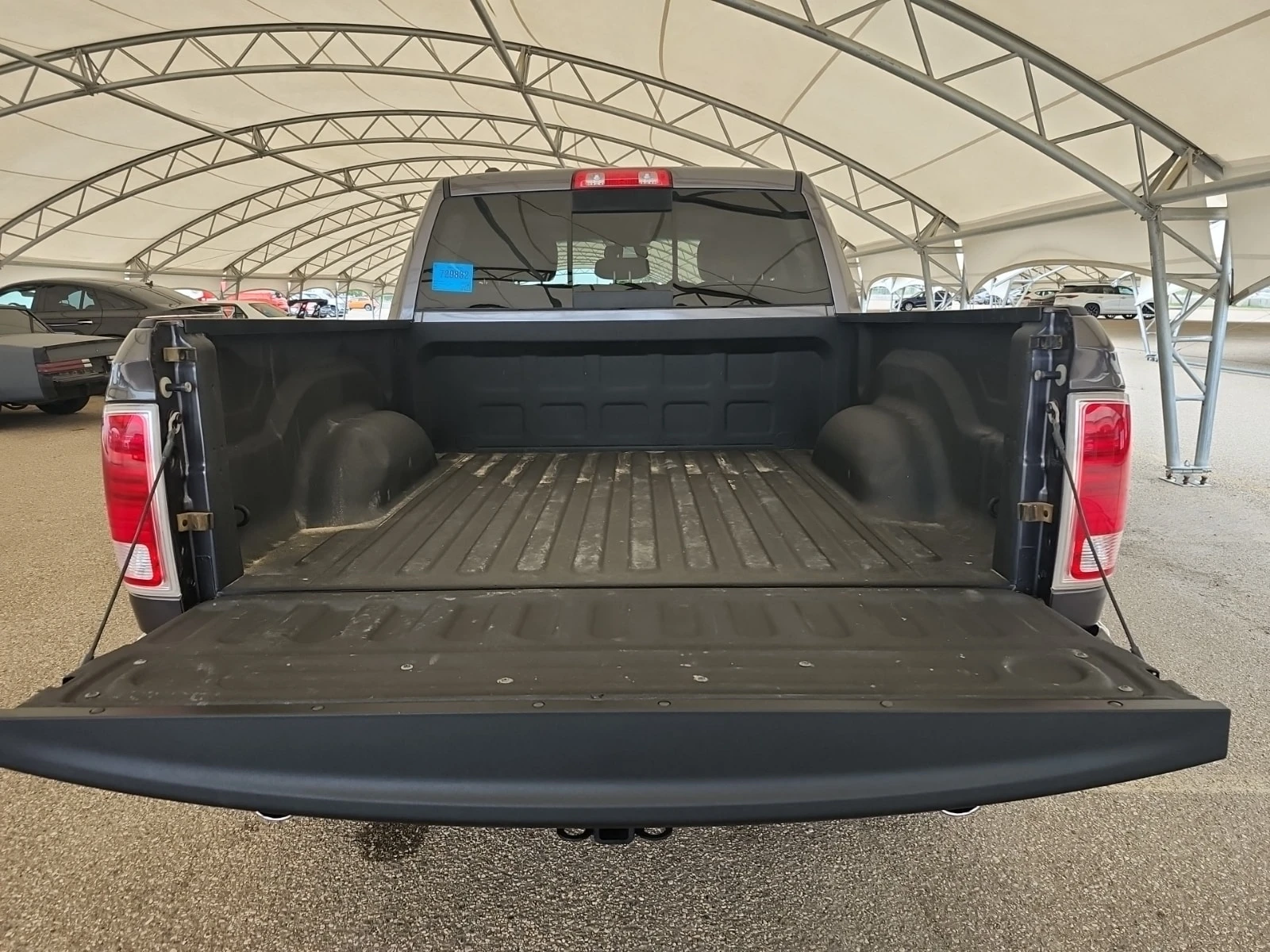 Dodge RAM 1500 * 5.7L V8 * LARAMIE CREW CAB SHORT BED * CARFAX * , снимка 12 - Автомобили и джипове - 56159555