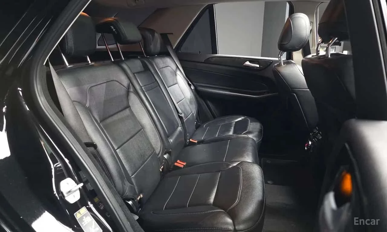 Mercedes-Benz GLE * GLE350 d 4MATIC * ЦЕНА ДО БГ, снимка 11 - Автомобили и джипове - 56214216