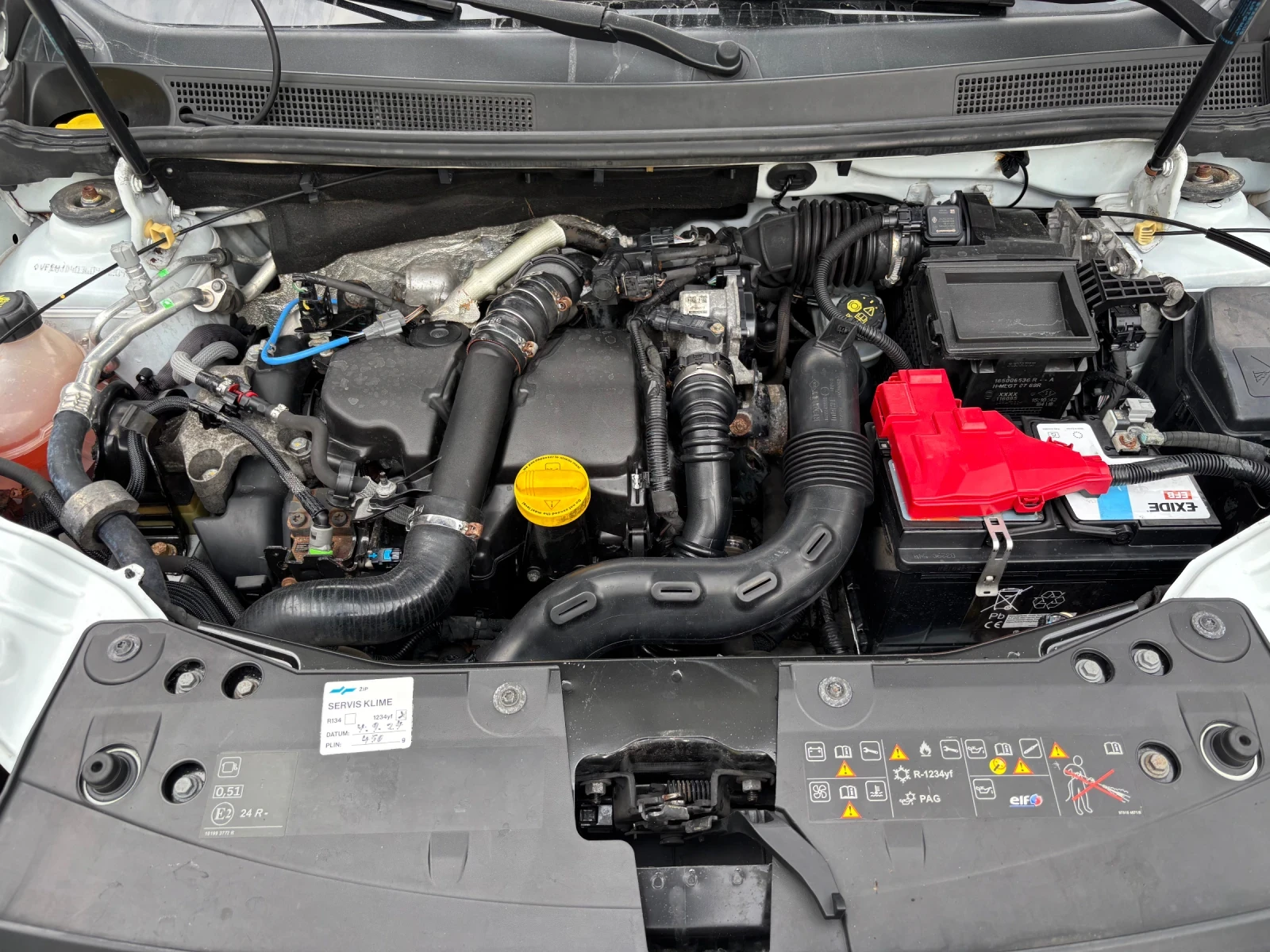 Dacia Duster 1.5 dCi 4Wd, снимка 16 - Автомобили и джипове - 56216774