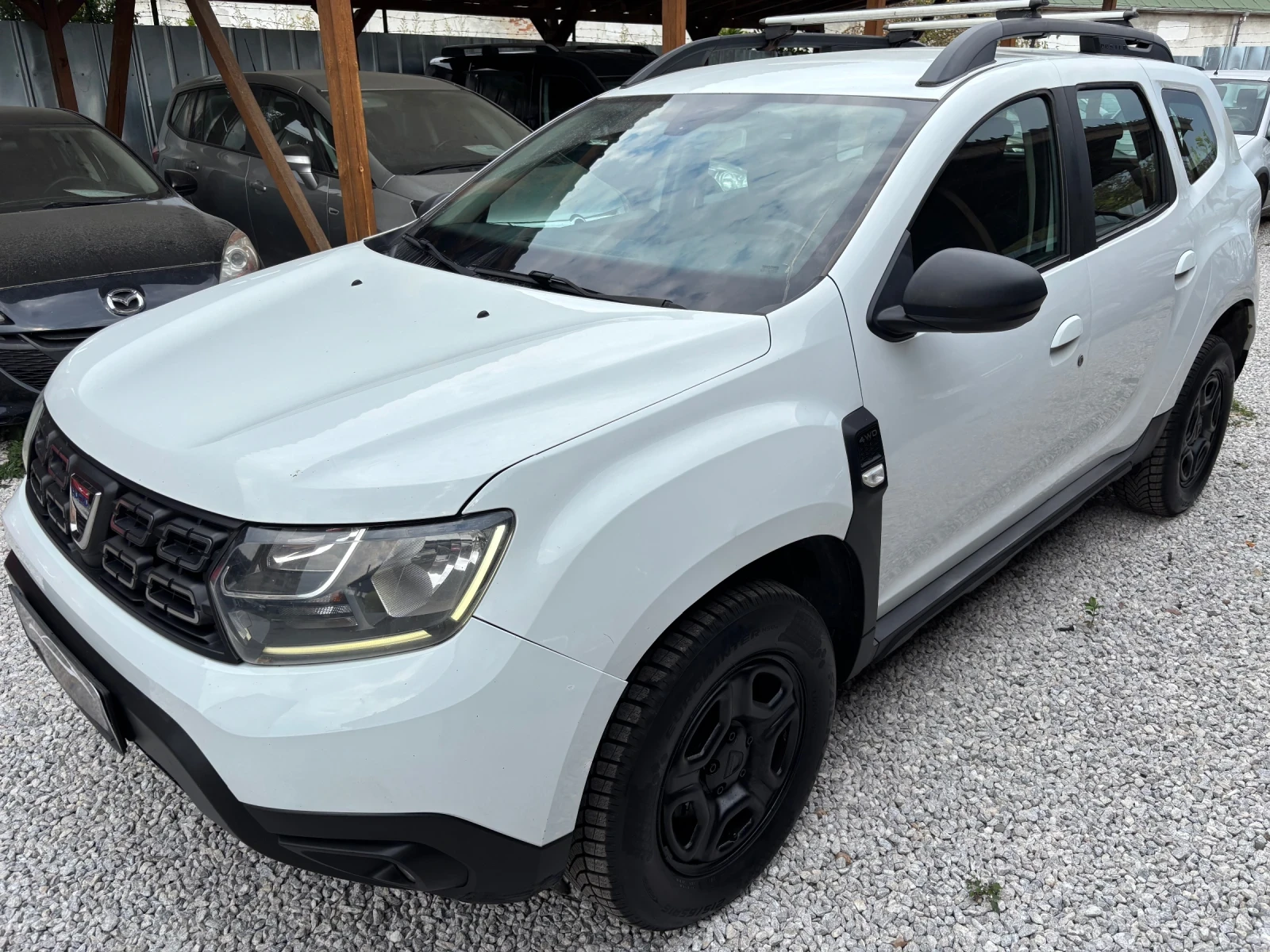 Dacia Duster 1.5 dCi 4Wd, снимка 2 - Автомобили и джипове - 56216774