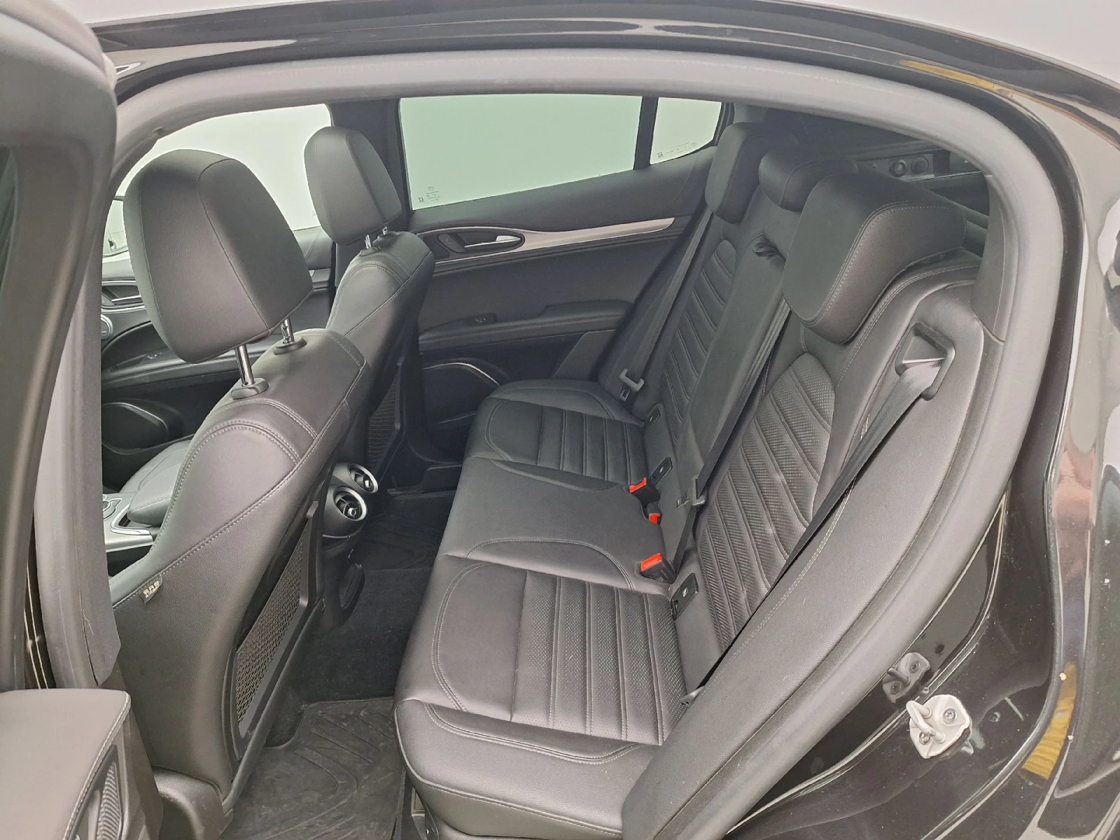 Alfa Romeo Stelvio 2.0 280 Veloce AWD Leather Navi Panorama | Mobile.bg � ����������� 8