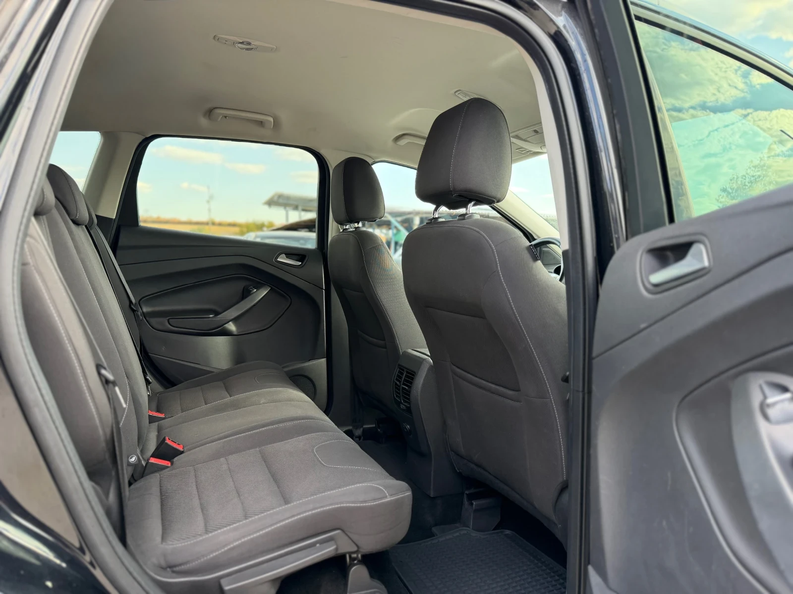 Ford Kuga 2.0TDCi , снимка 12 - Автомобили и джипове - 56441344