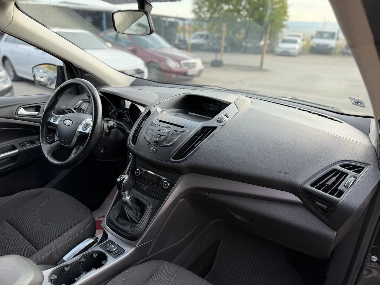 Ford Kuga 2.0TDCi , снимка 15 - Автомобили и джипове - 56441344