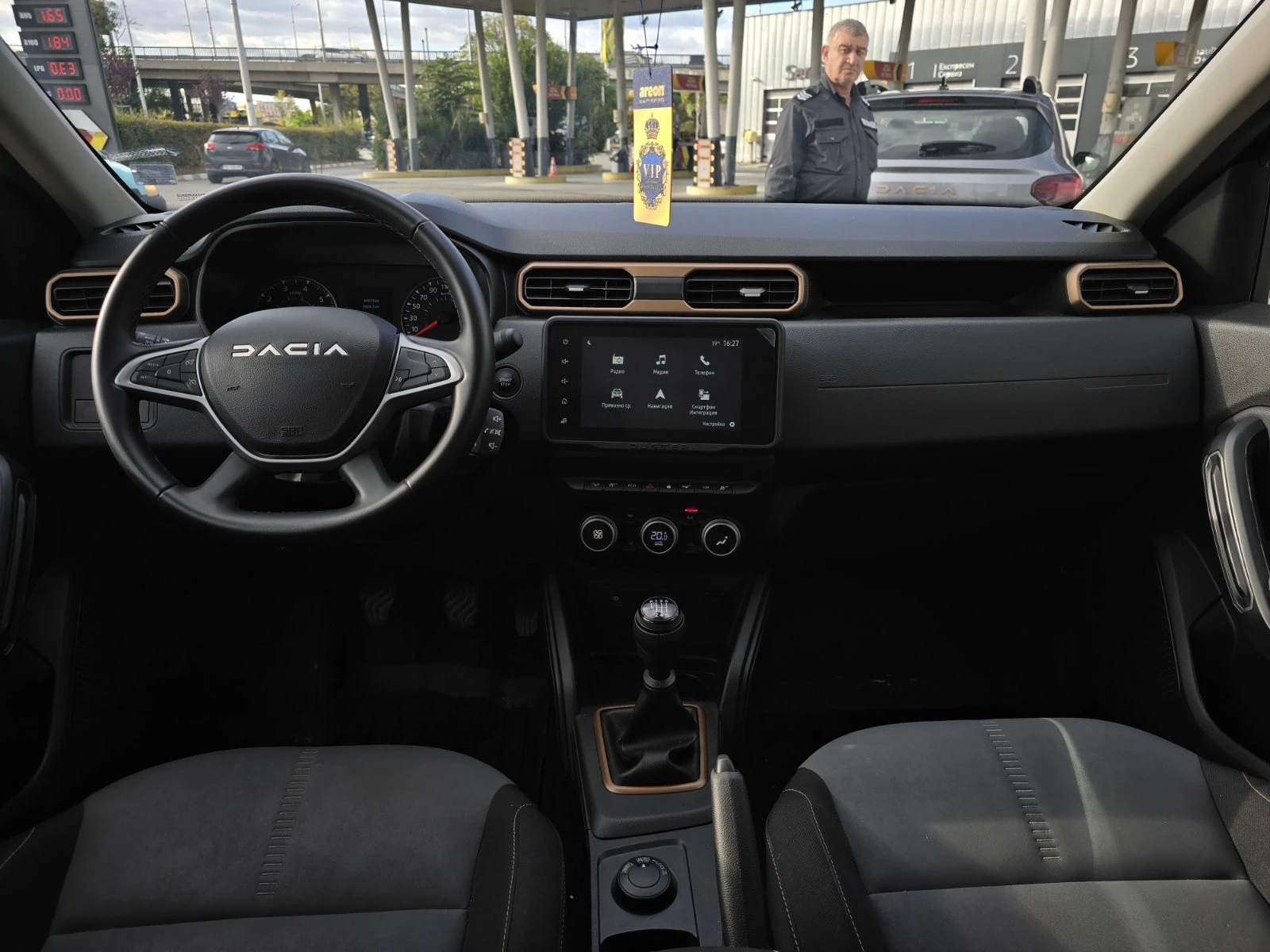 Dacia Duster 4х4, снимка 11 - Автомобили и джипове - 56574864