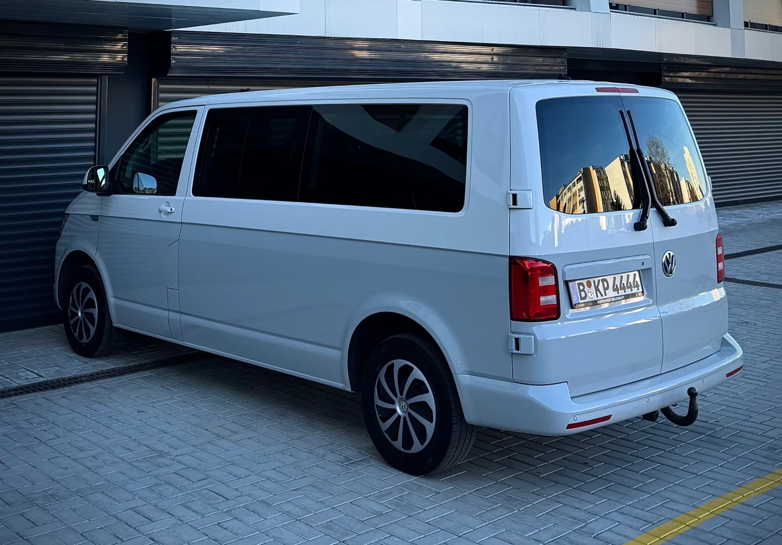 VW Caravelle 2.0TDI 150к.с. COMFORTLINE 8+ 1 Full Led 4Motion  - изображение 6