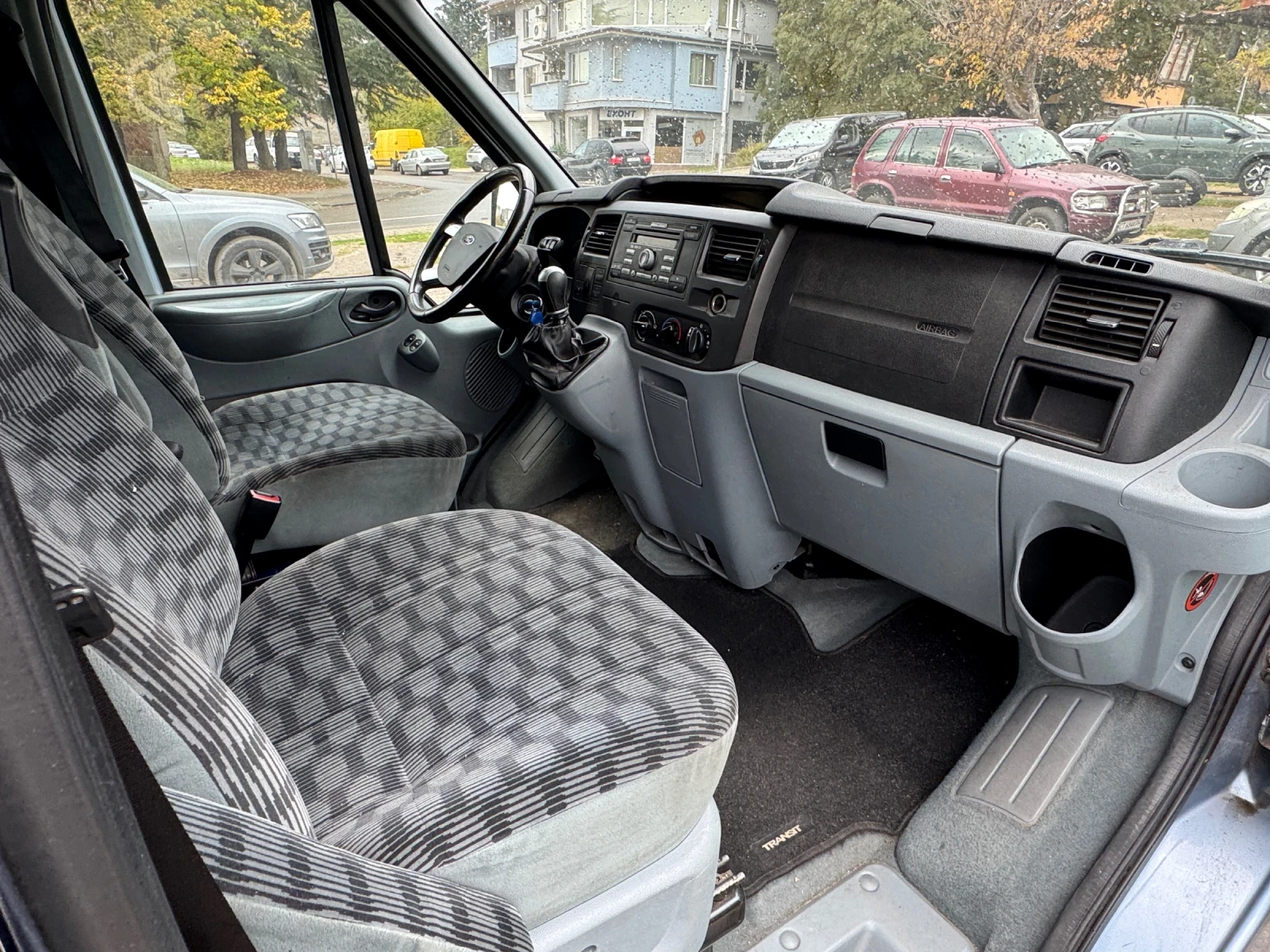 Ford Transit 2.2 TDCI* Kлиматик* 6 места - изображение 10