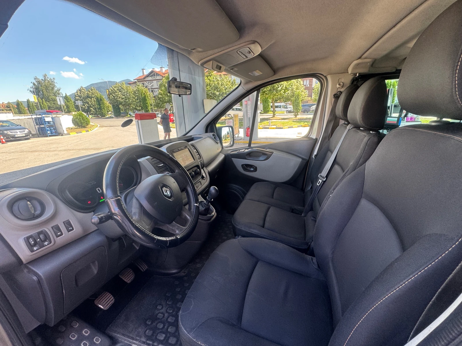 Renault Trafic, снимка 12 - Бусове и автобуси - 55242567