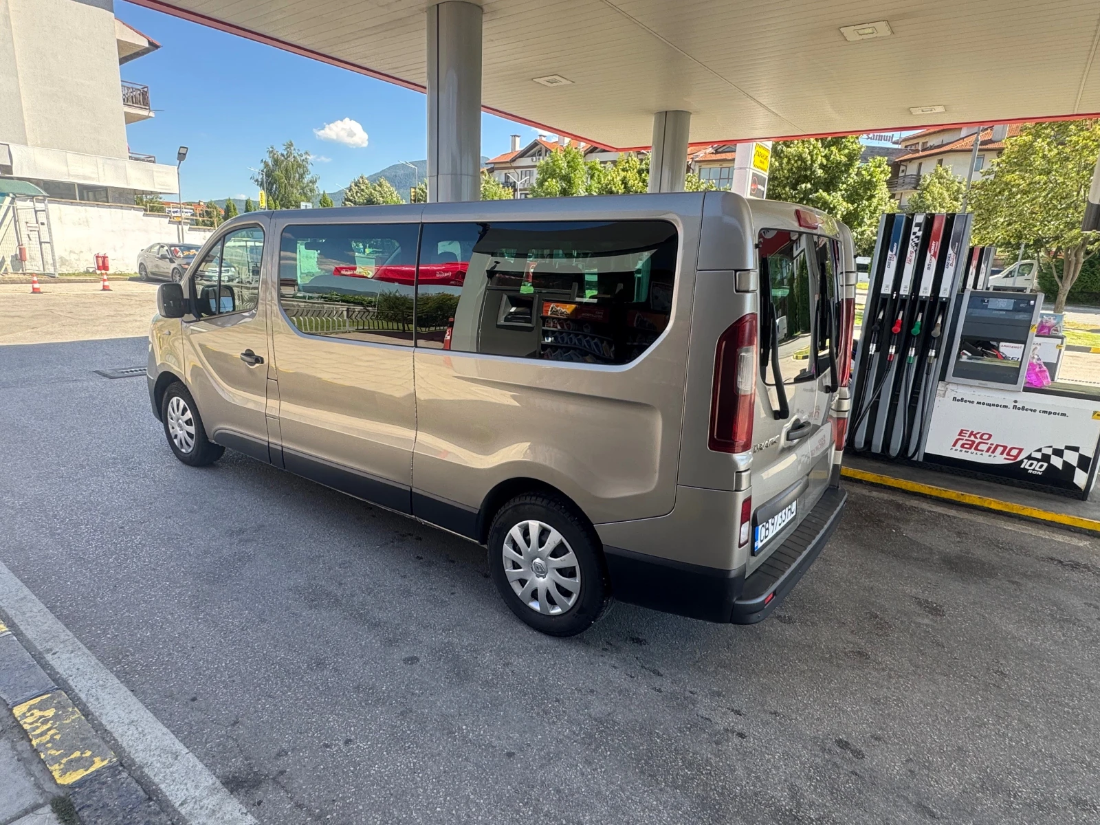 Renault Trafic, снимка 3 - Бусове и автобуси - 55242567