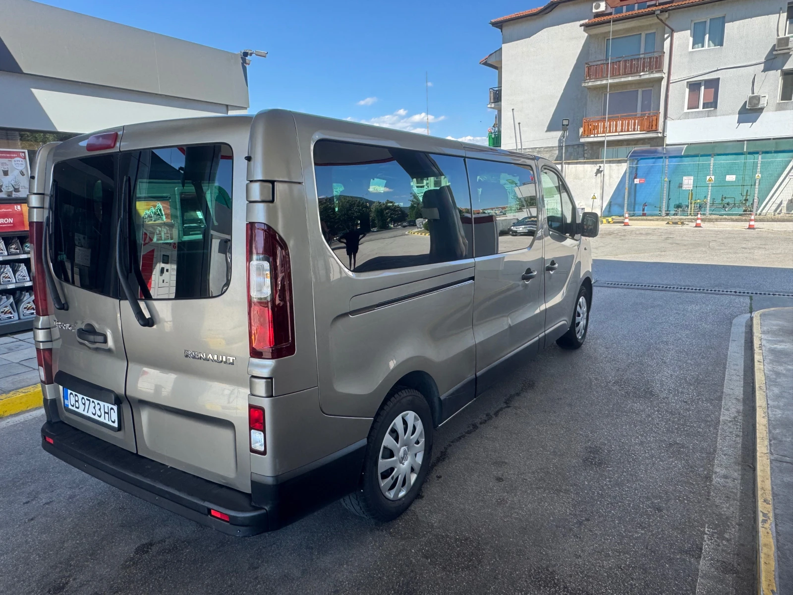 Renault Trafic, снимка 5 - Бусове и автобуси - 55242567