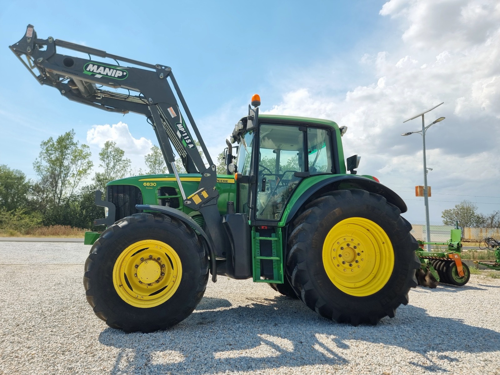 Трактор John Deere 6830 PREMIUM - изображение 9