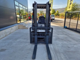 Мотокар Nissan 2.5 тона / АВТОМАТ / ПЕРФЕКТЕН !, снимка 7