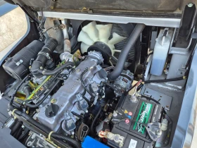 Мотокар Nissan 2.5 тона / АВТОМАТ / ПЕРФЕКТЕН !, снимка 14