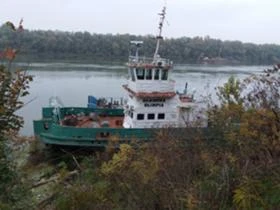 Лодка Собствено производство Маневрен кораб Буксир- Тласкач, снимка 2