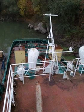 Лодка Собствено производство Маневрен кораб Буксир- Тласкач, снимка 12