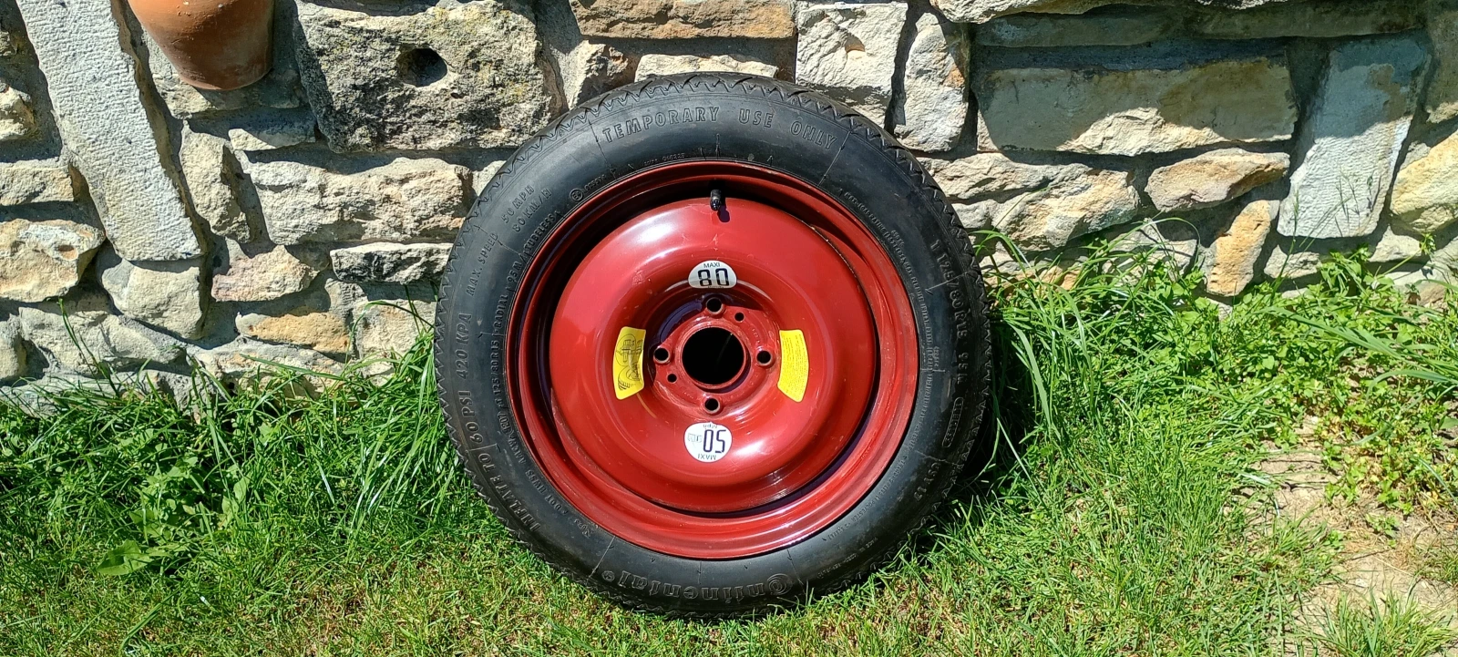 Гуми с джанти Continental 125/80R15
