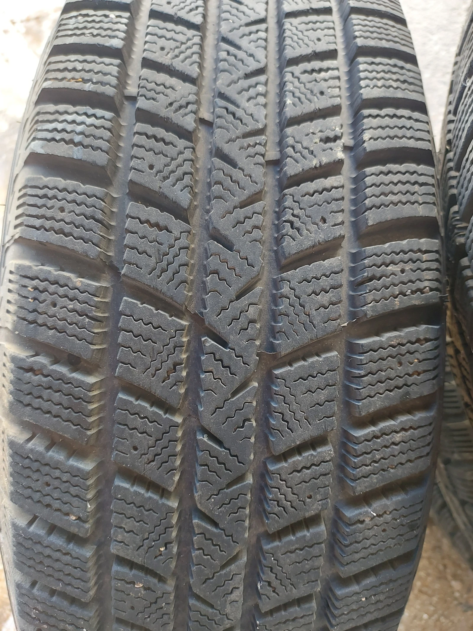 ���� � ������ 235/65R17 | Mobile.bg � ����������� 6