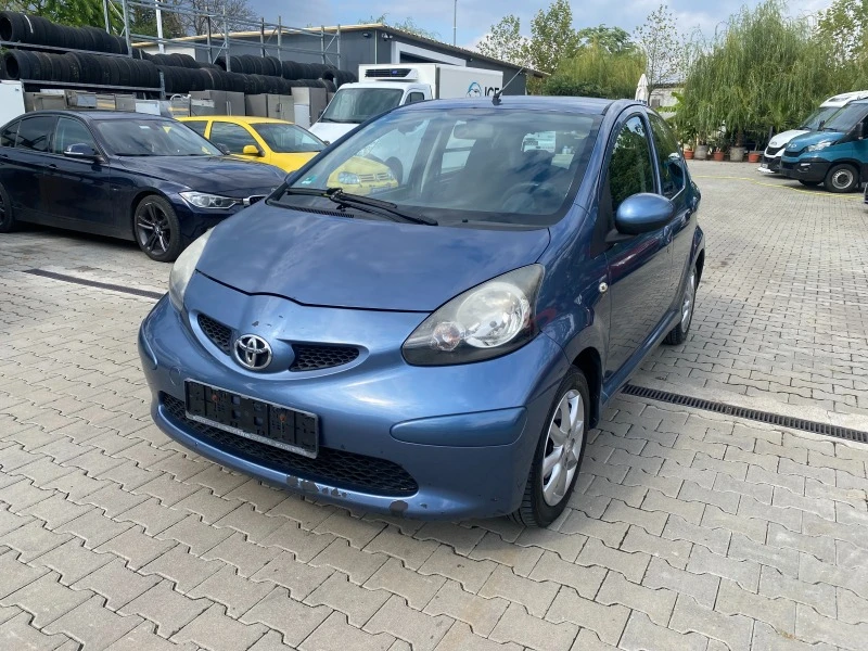 Toyota Aygo 1.0 68кс., снимка 1 - Автомобили и джипове - 46274701