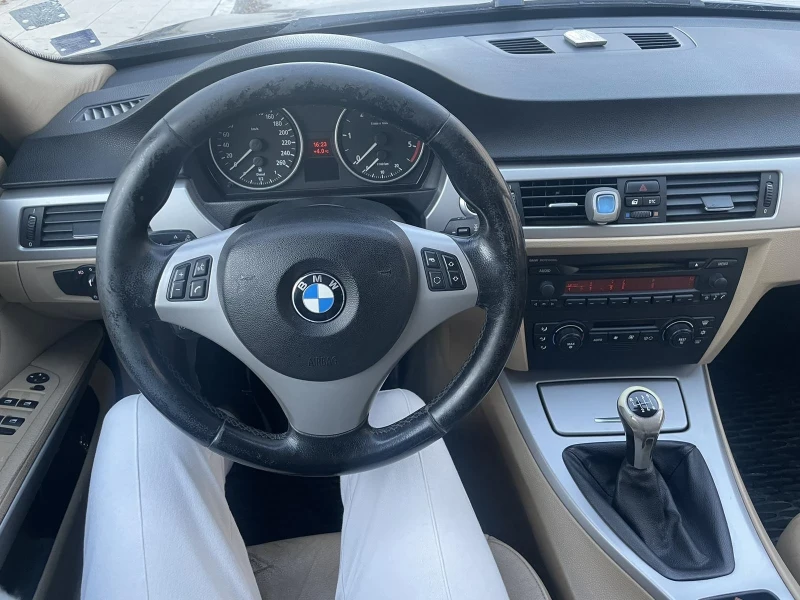 BMW 330, снимка 7 - Автомобили и джипове - 48105751