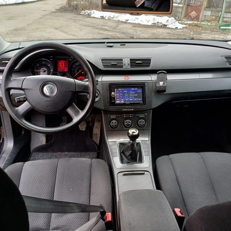 VW Passat 2.0 TDI, снимка 6 - Автомобили и джипове - 48663189