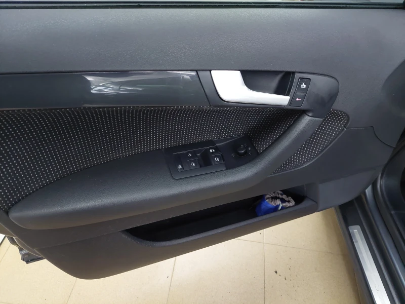 Audi A3 1.6 газ- бензин, снимка 9 - Автомобили и джипове - 51905443