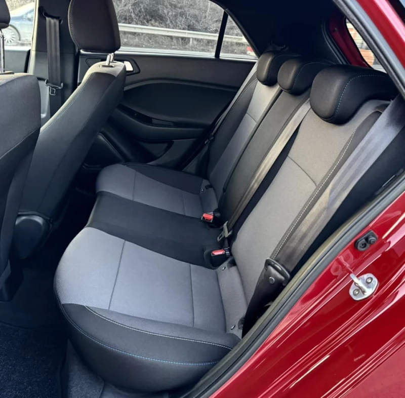 Hyundai I20 Сервизна история, снимка 11 - Автомобили и джипове - 51189329