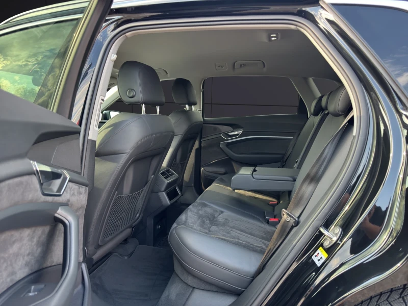 Audi E-Tron 50 QUATTRO* KEYLESS* , снимка 16 - Автомобили и джипове - 51656443