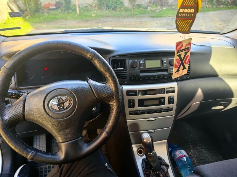 Toyota Corolla, снимка 8 - Автомобили и джипове - 52813391