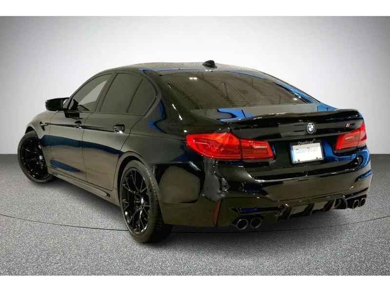 BMW M5 * Sedan * CARFAX * БЕЗ ПЪРВОНАЧАЛНА ВНОСКА, снимка 4 - Автомобили и джипове - 52830604