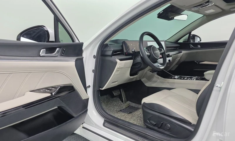 Kia K5, снимка 13 - Автомобили и джипове - 53230724