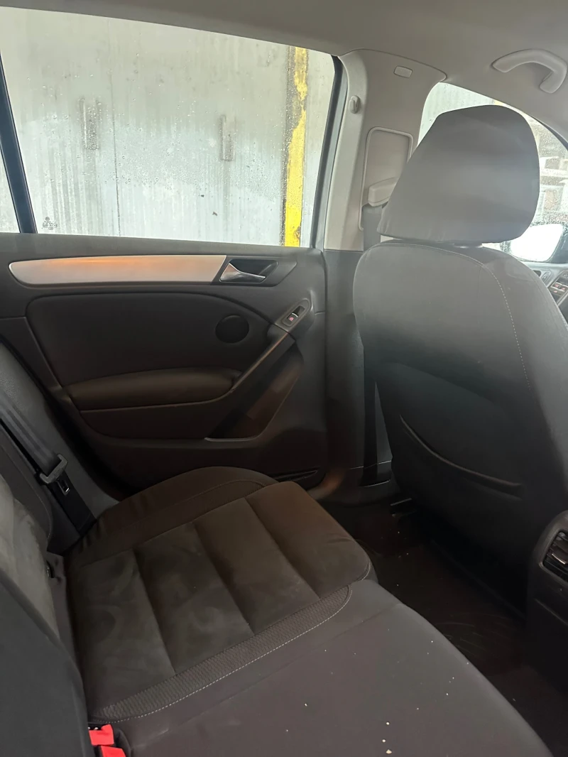 VW Golf, снимка 7 - Автомобили и джипове - 53232901