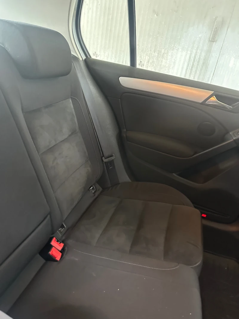 VW Golf, снимка 6 - Автомобили и джипове - 53232901