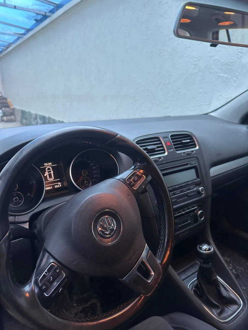 VW Golf, снимка 8 - Автомобили и джипове - 53232901