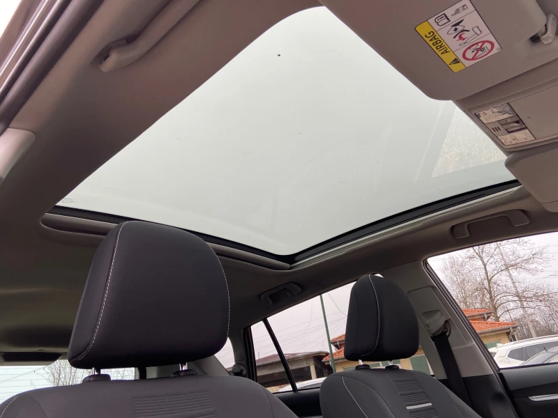 Toyota Verso 1.8 VVT-I NAVI 7М Камера ПанорамаШвейцария, снимка 15 - Автомобили и джипове - 53447299