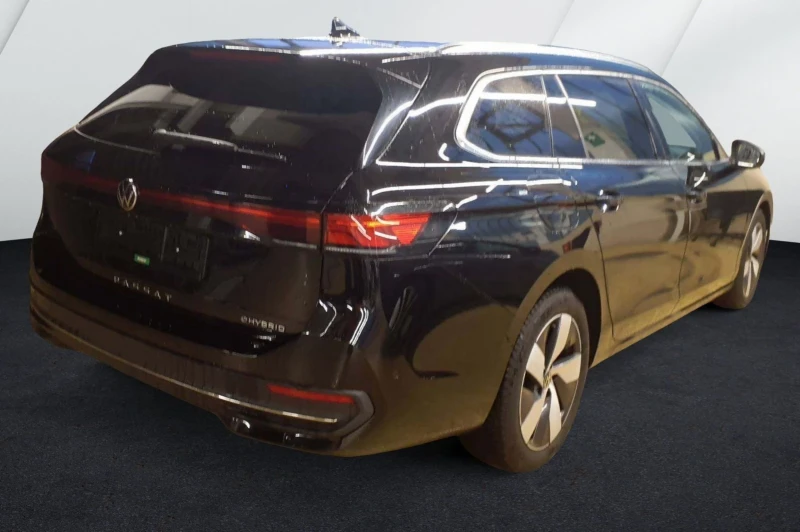 VW Passat Variant 1, 5 TSI e Hybrid.110KW.Kamera.Led.Navi, снимка 2 - Автомобили и джипове - 53564612
