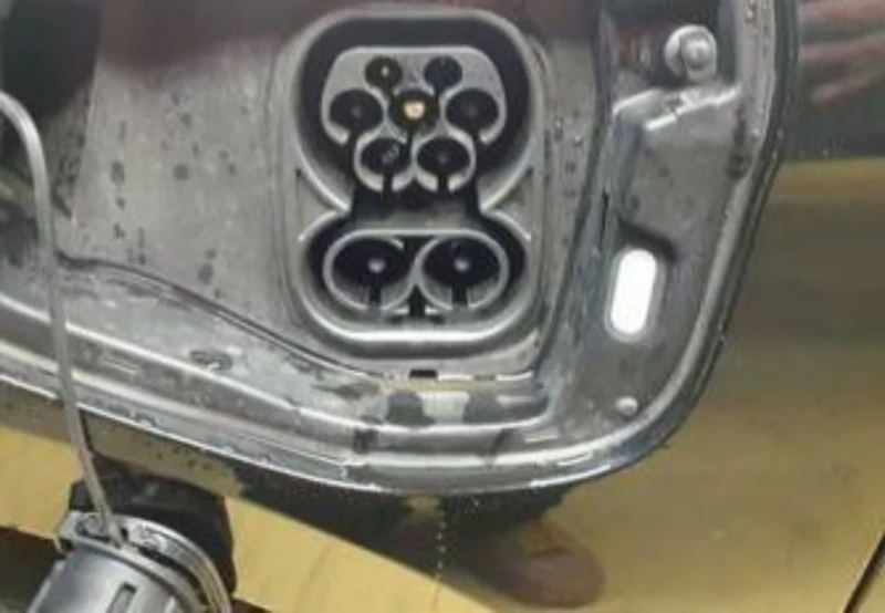 VW Passat Variant 1, 5 TSI e Hybrid.110KW.Kamera.Led.Navi, снимка 11 - Автомобили и джипове - 53564612