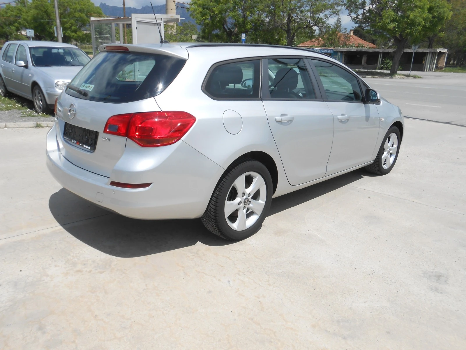 Opel Astra 1.7d-6sk-Euro-5A - изображение 5