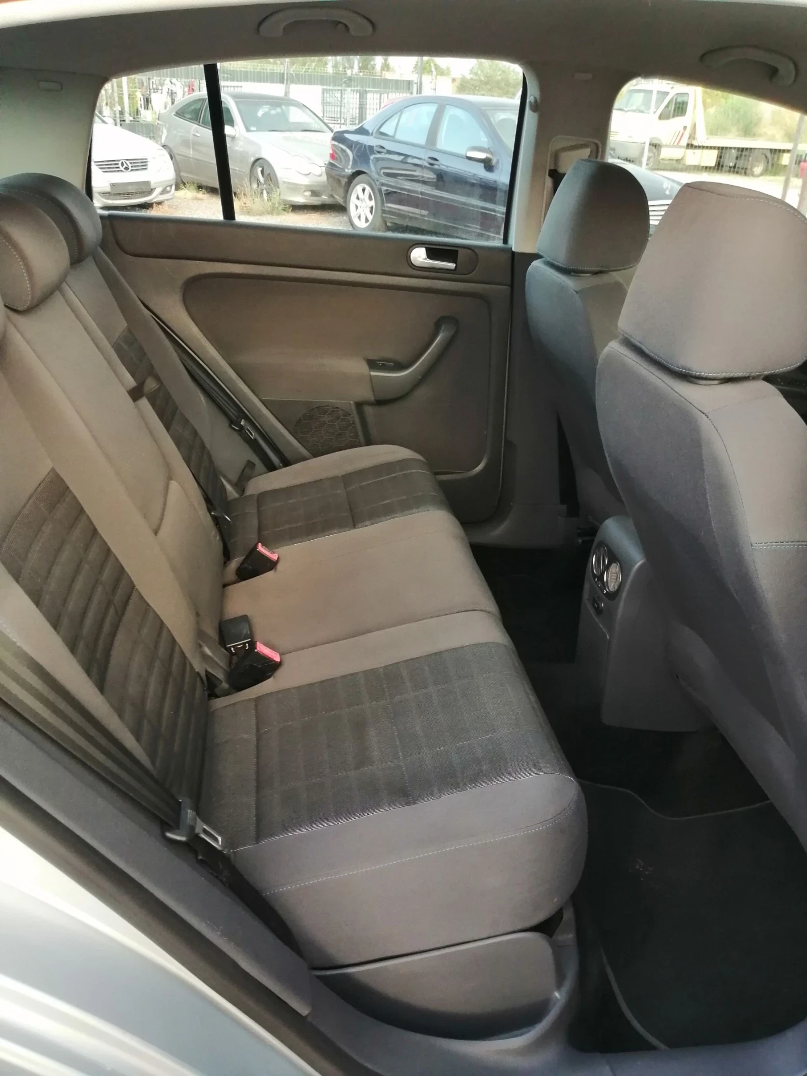 VW Golf Plus 1.6i 102    | Mobile.bg   13