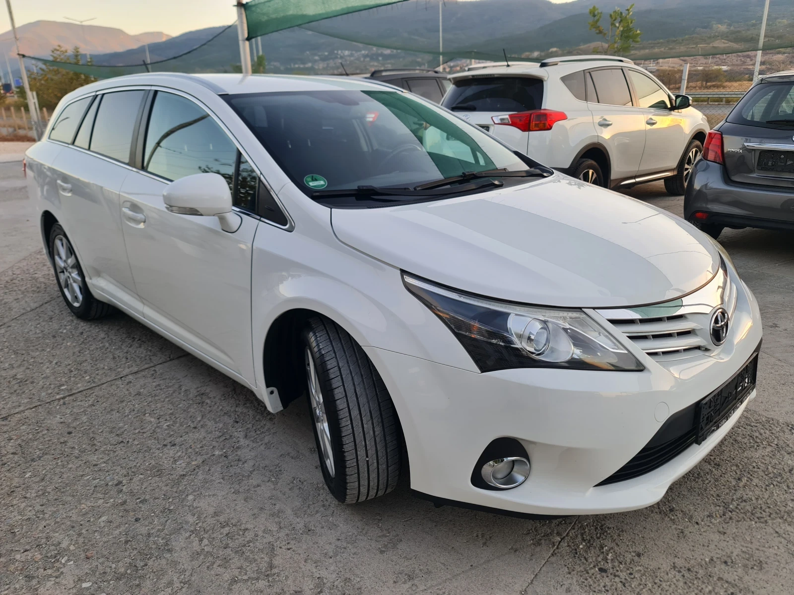 Toyota Avensis 1.8 VVTI Evro 5 Hands Free - изображение 2