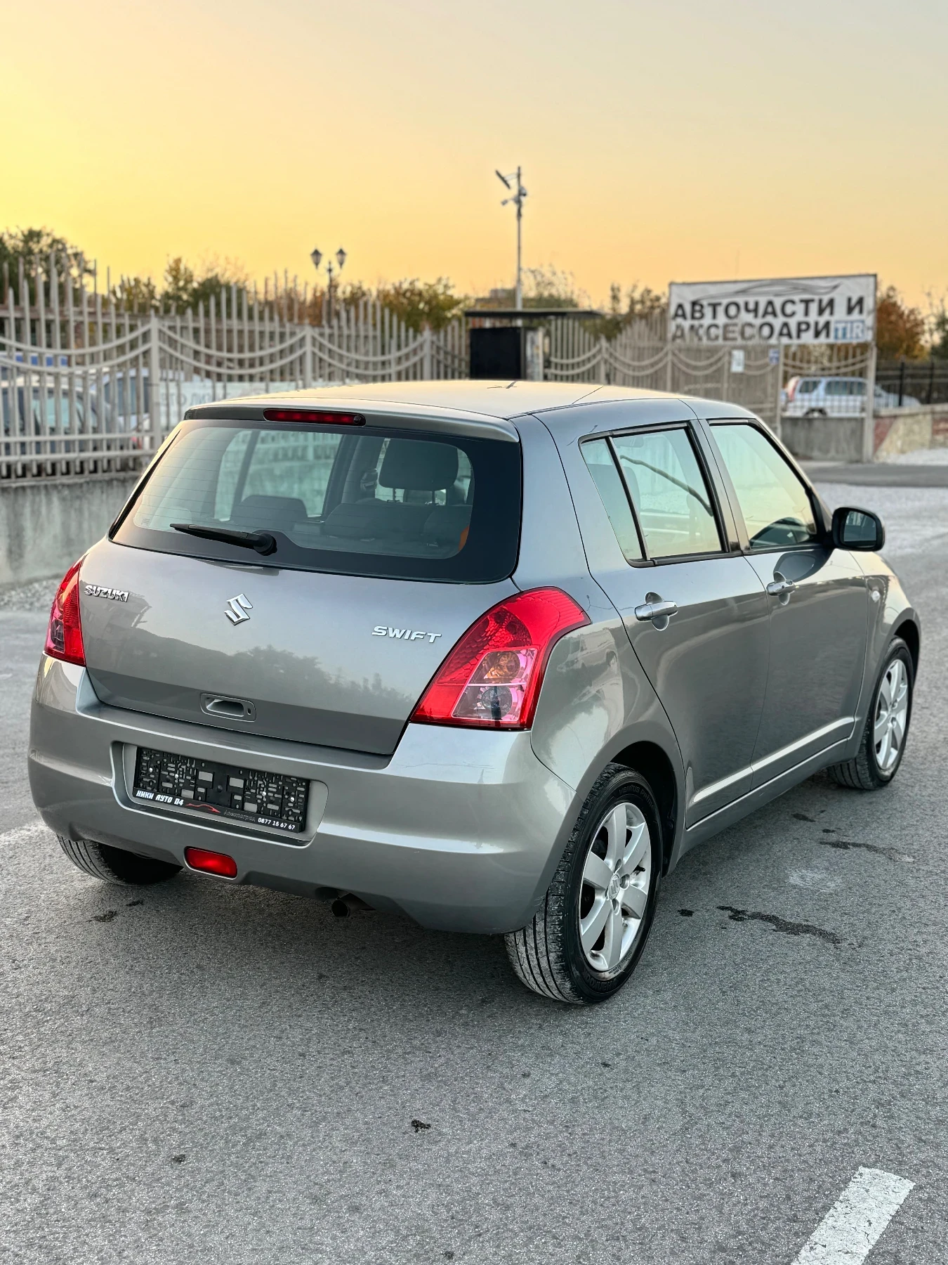 Suzuki Swift 1.3 - изображение 4