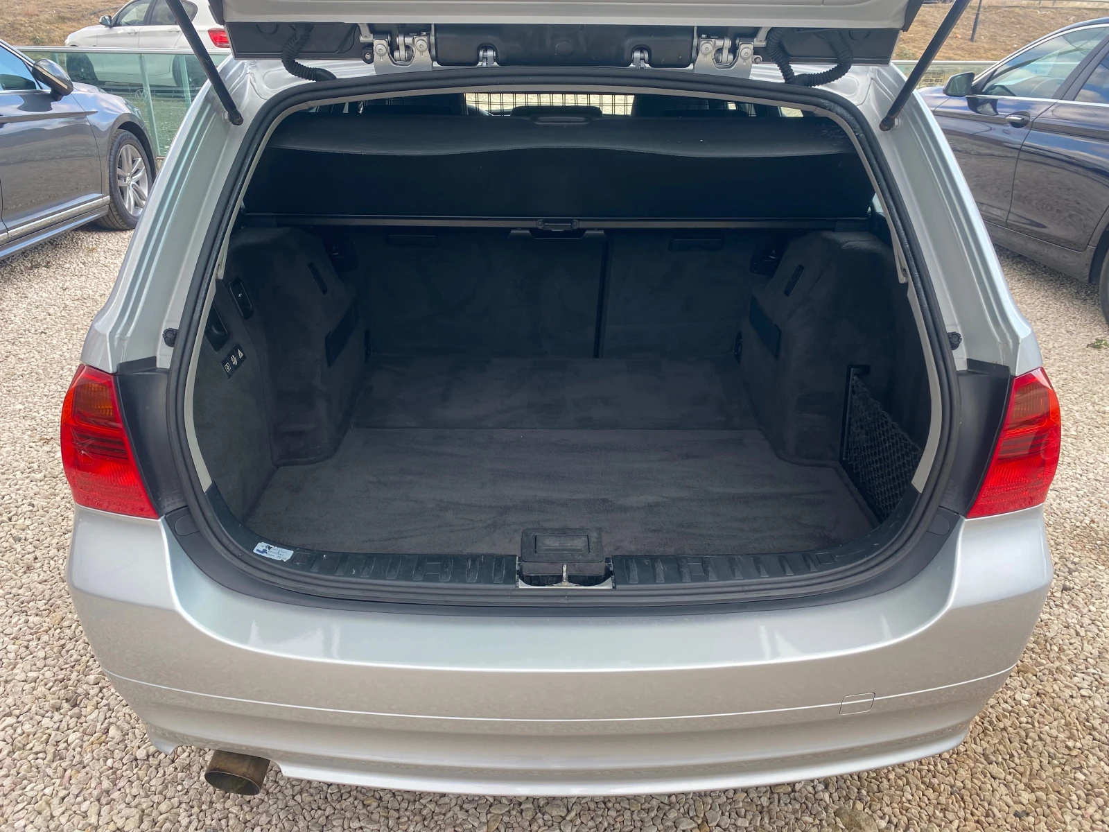BMW 320 2.0d, 163кс, 6ск, НАВИ, ПОДГР, ТЕМПОМАТ | Mobile.bg — изображение 15