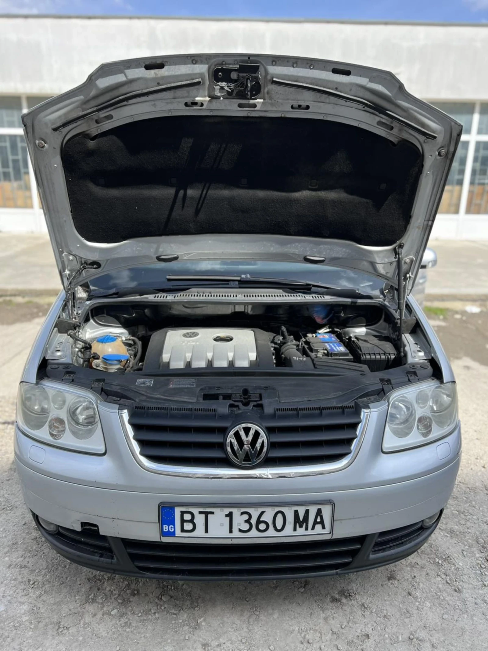 VW Touran  - изображение 5