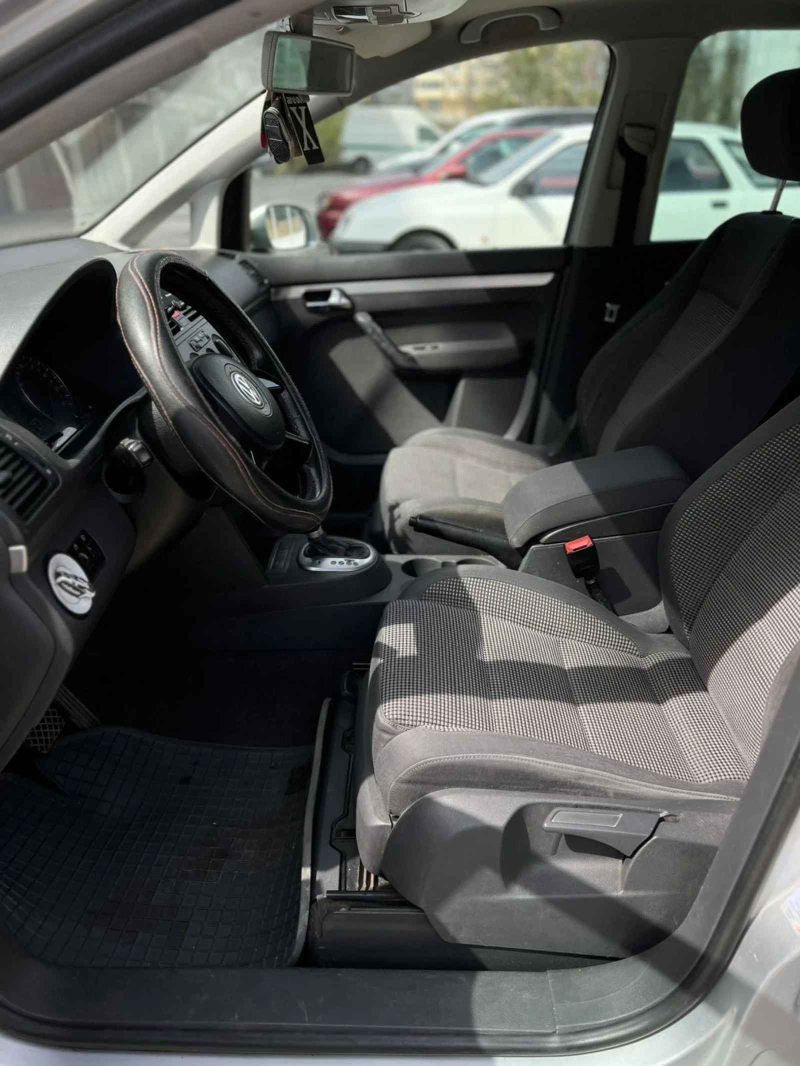 VW Touran  - изображение 10